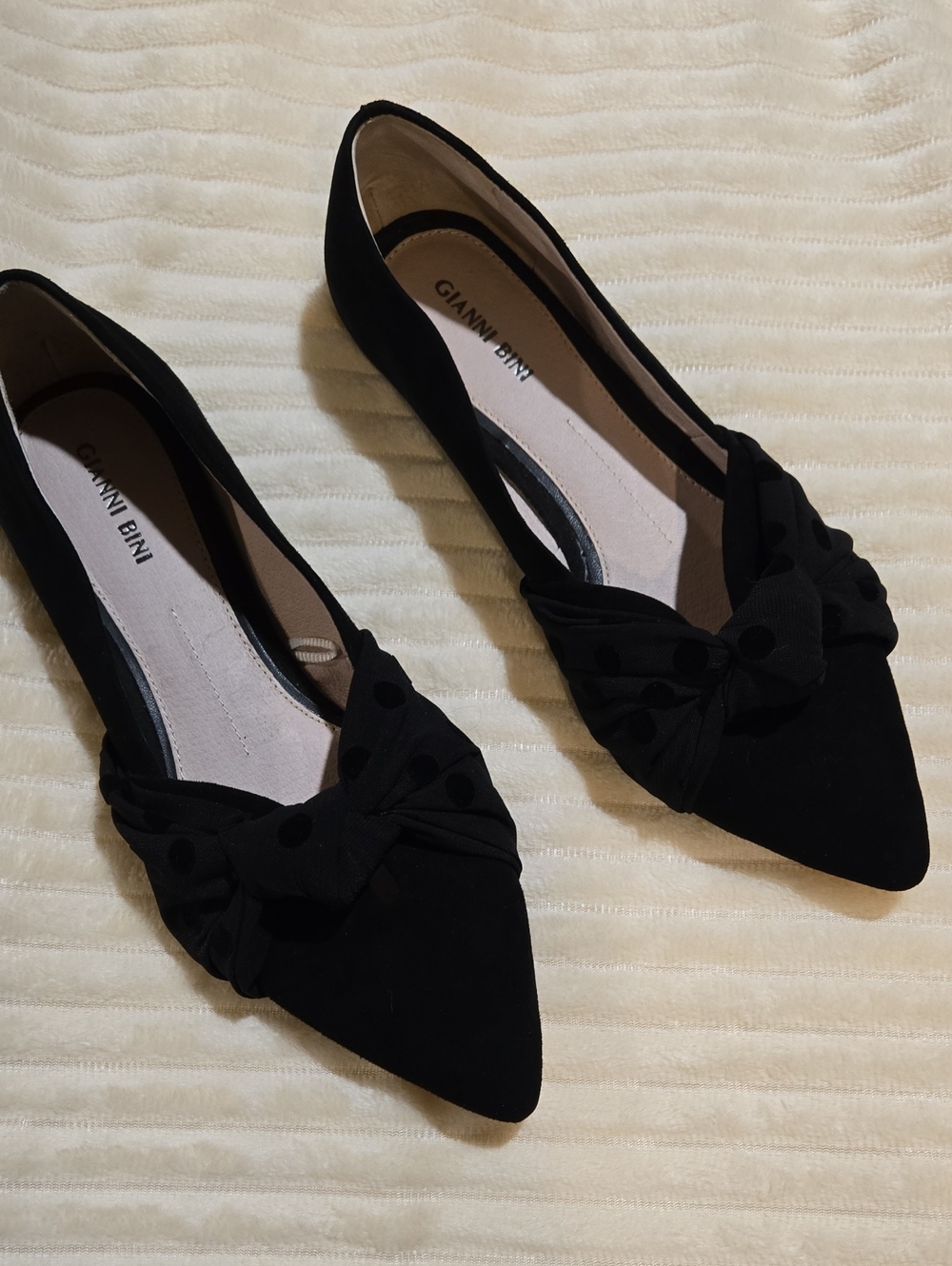 Gianni Bini Black Bow Flats